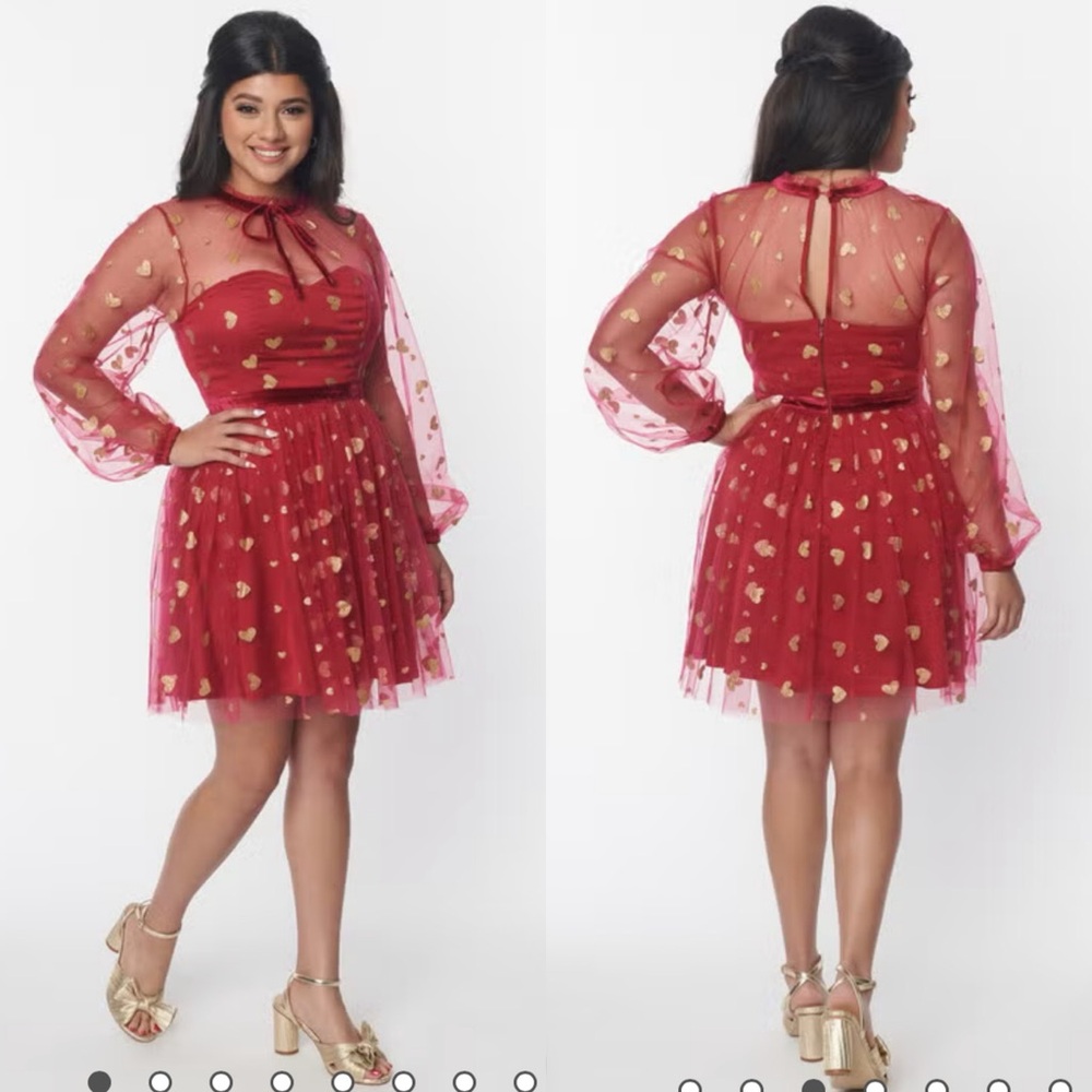 ♥️PRICE FIRM♥️Unique Vintage Red & Gold Glitter Heart Flare
Dress